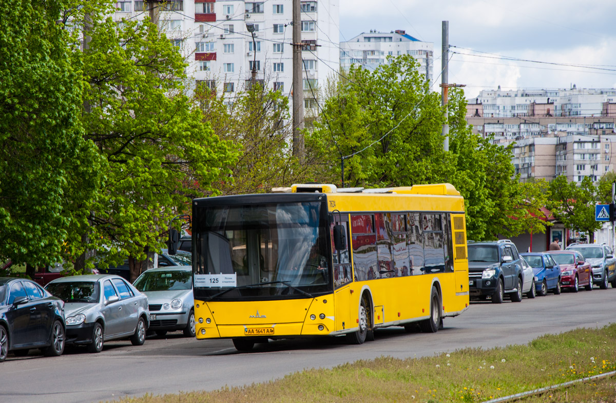 Киев, МАЗ-203.065 № 7624