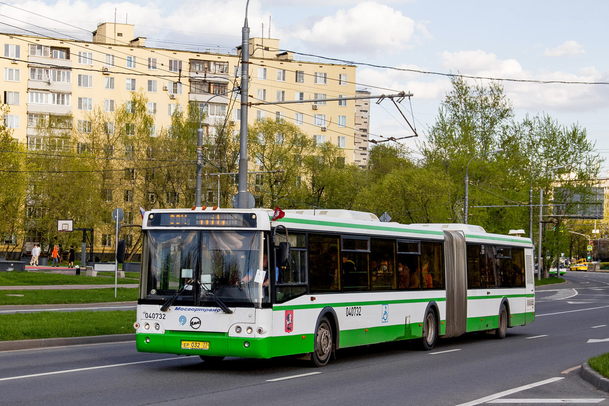 Москва, ЛиАЗ-6213.21 № 040732