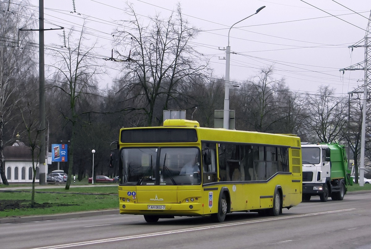 Minsk, MAZ-103.562 č. 044318