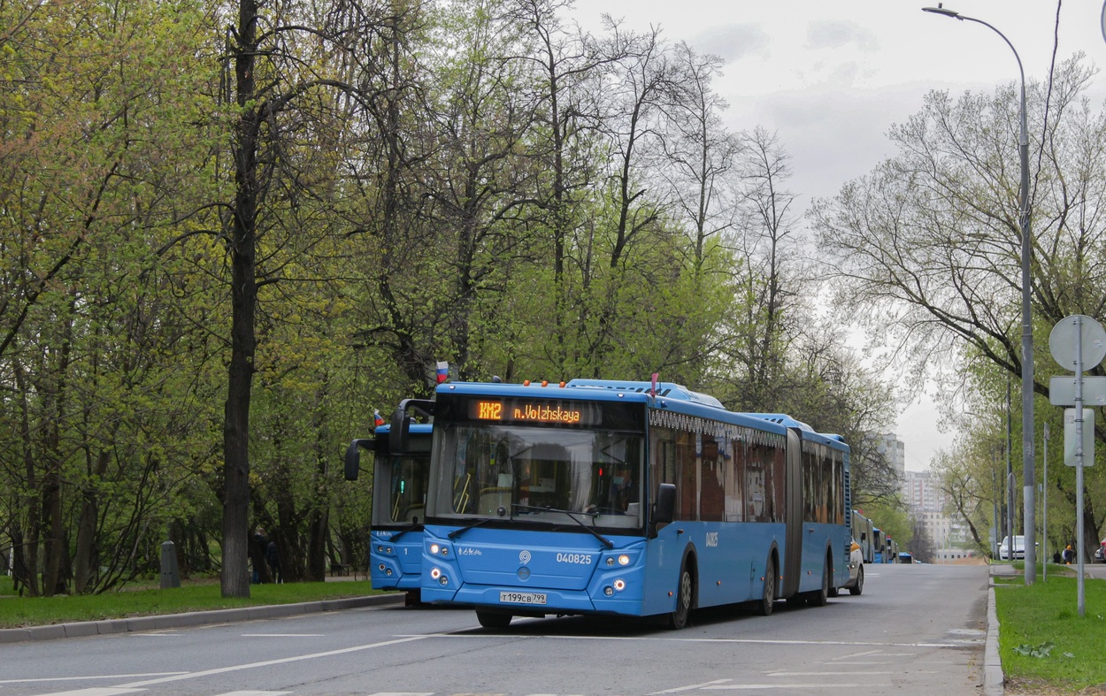 Москва, ЛиАЗ-6213.65 № 040825