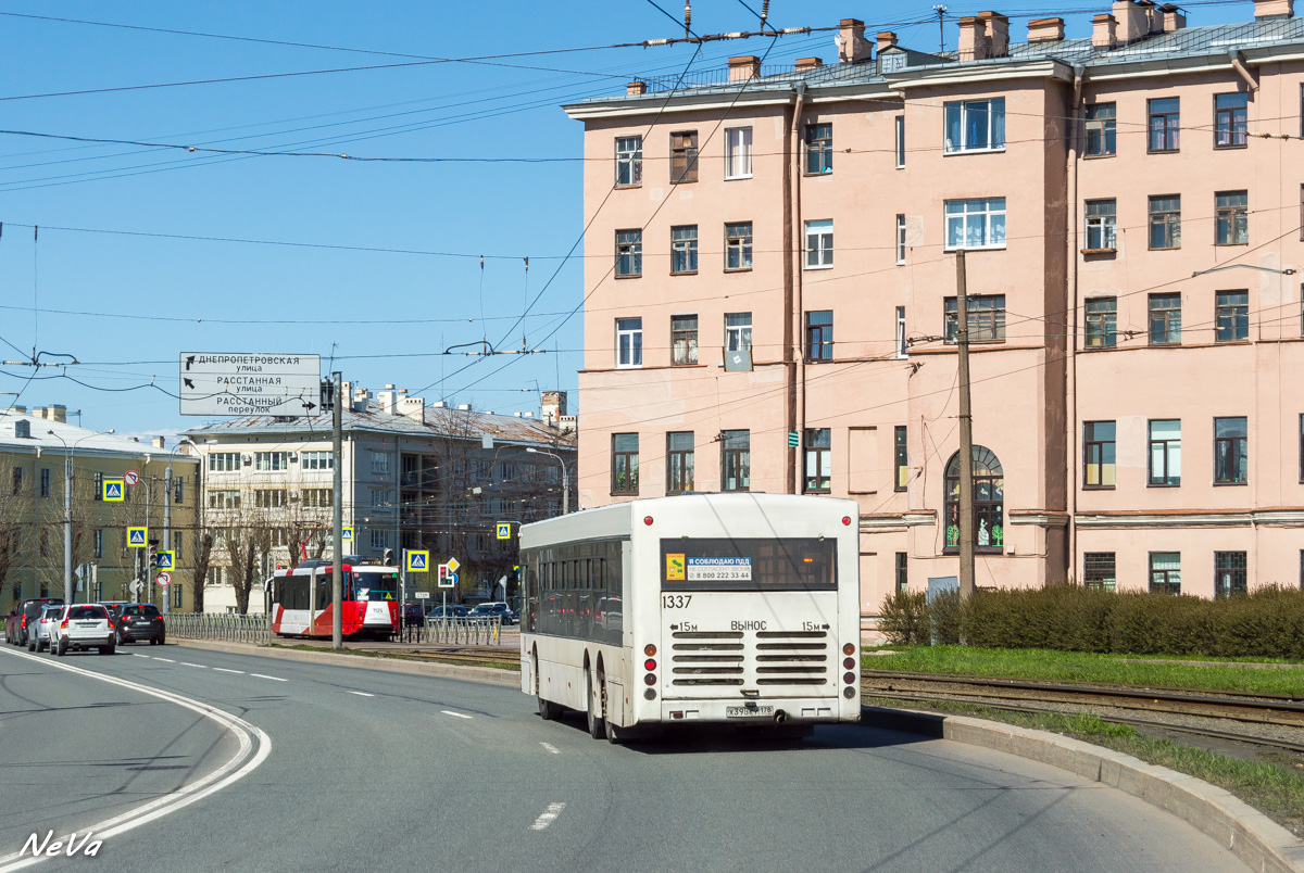 Санкт-Петербург, Волжанин-6270.06 