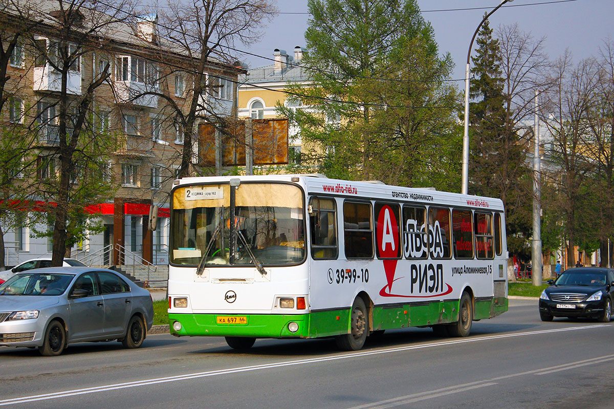 Свердловская область, ЛиАЗ-5256.45 № КА 697 66