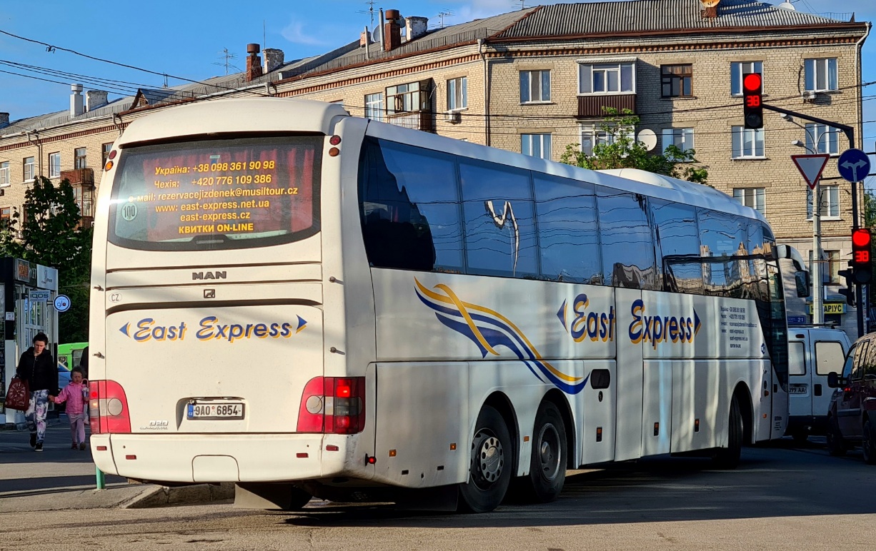 Чехия, MAN R08 Lion's Coach L RHC444 L № 9A0 6854