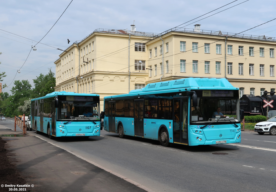 Sanktpēterburga, LiAZ-5292.65 № 1107; Sanktpēterburga, LiAZ-5292.67 (CNG) № 7740