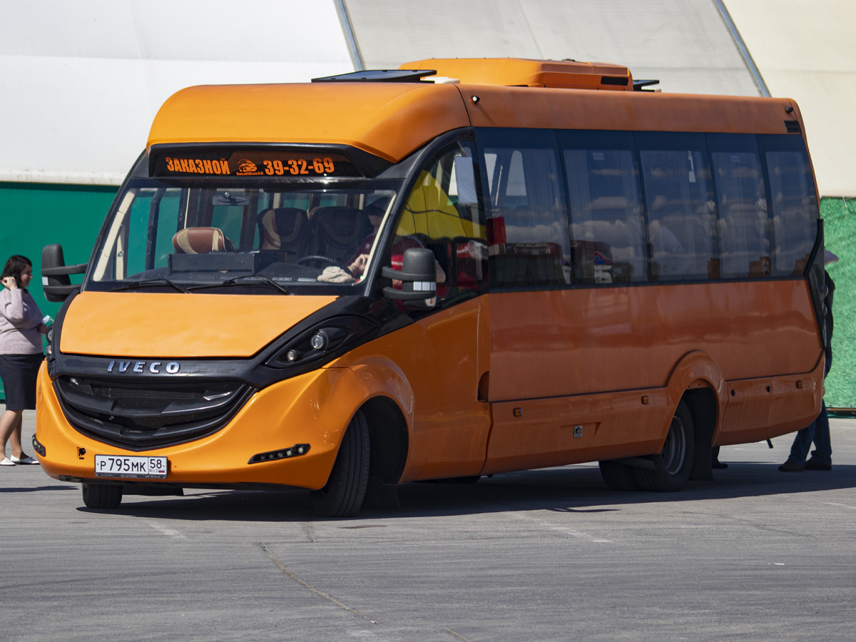 Пензенская область, FOX-2250 № Р 795 МК 58