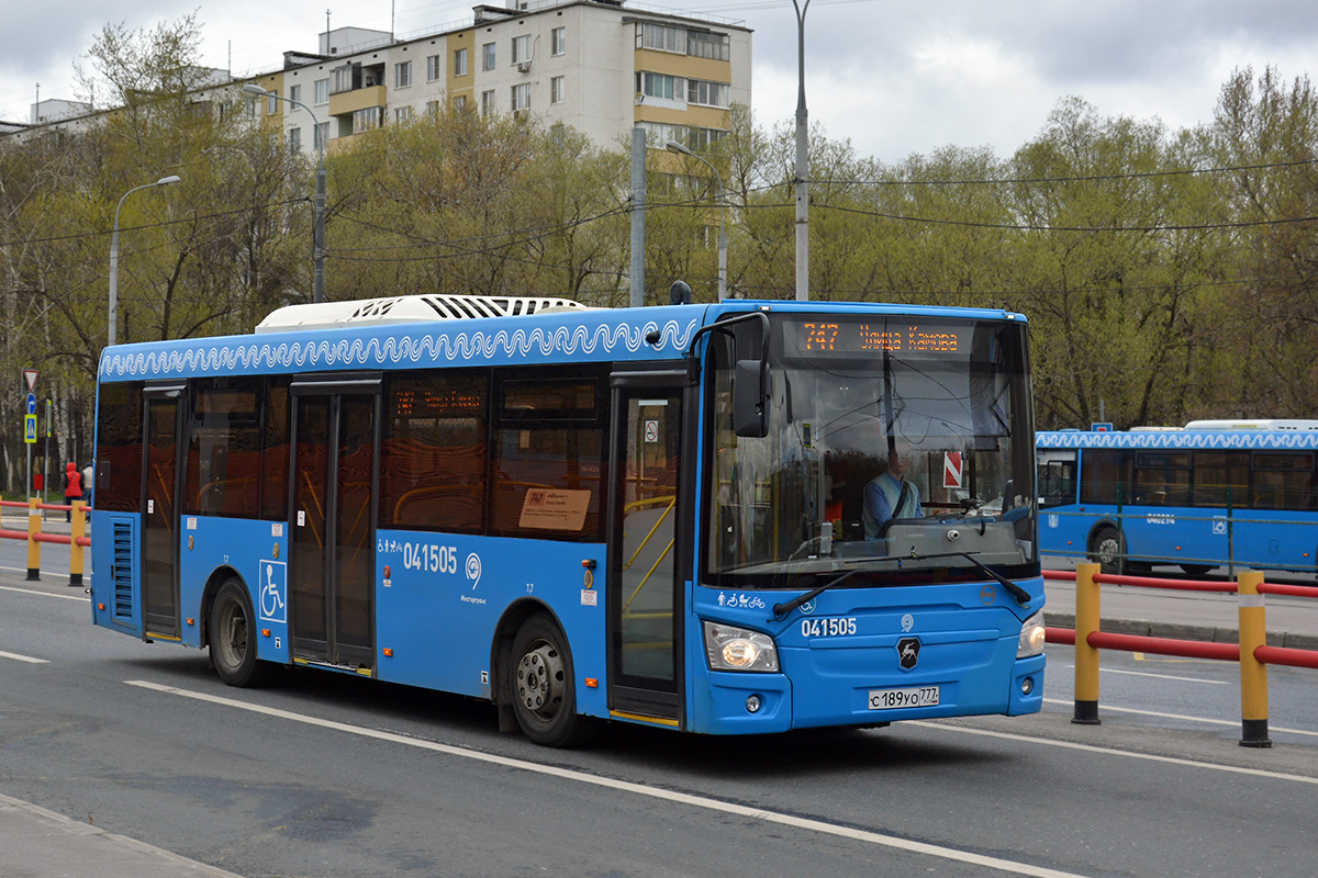 Moszkva, LiAZ-4292.60 (1-2-1) sz.: 041505