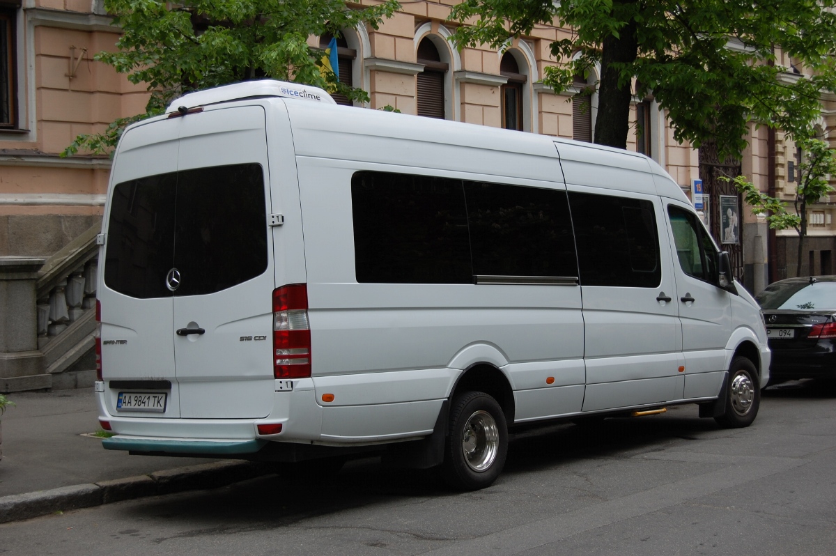 Киев, Mercedes-Benz Sprinter W906 516CDI № AA 9841 TK