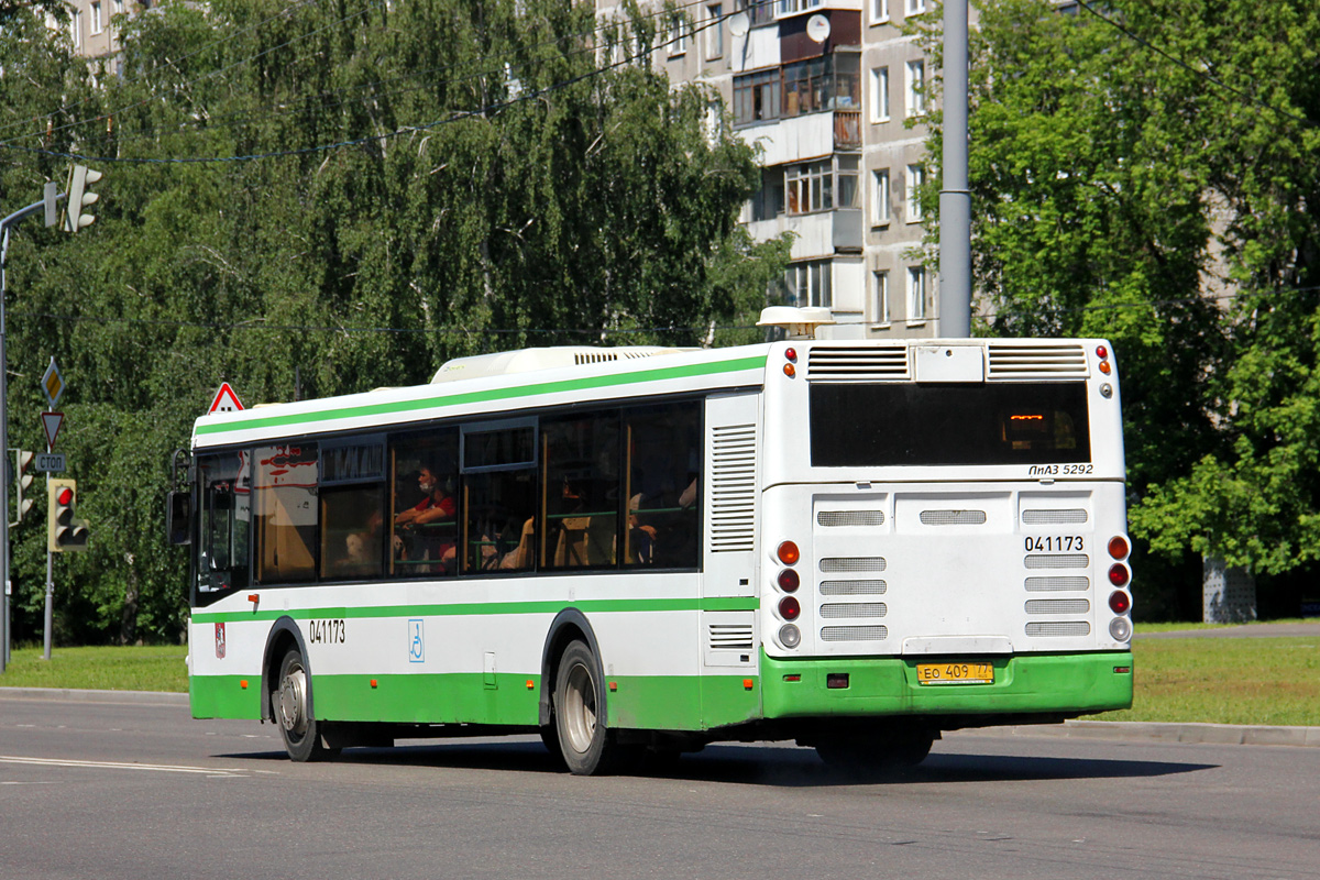 Moskwa, LiAZ-5292.22 (2-2-2) Nr 041173