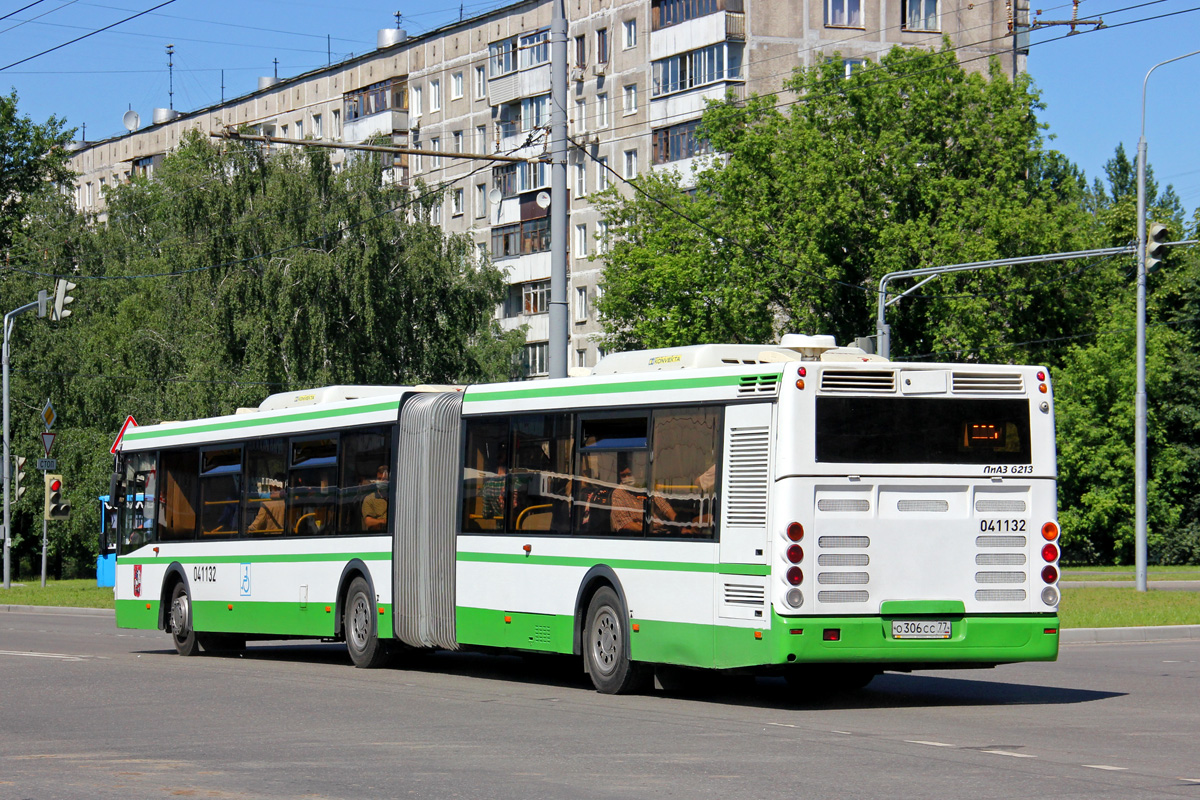 Москва, ЛиАЗ-6213.22 № 041132