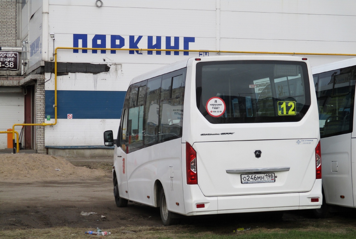 Санкт-Петербург, ГАЗ-A68R52 City № О 246 МН 198