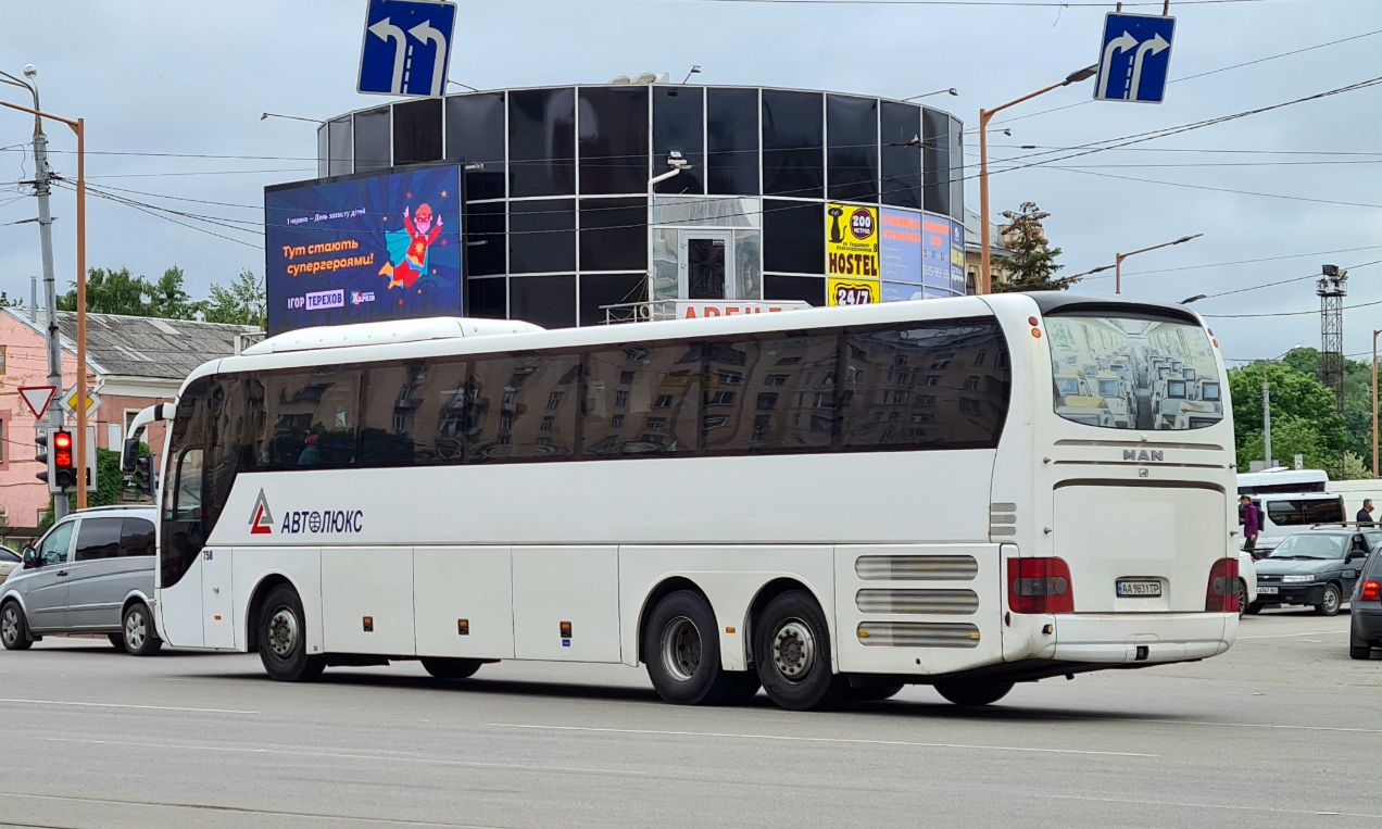 Киев, MAN R08 Lion's Coach L RHC444 L № 758