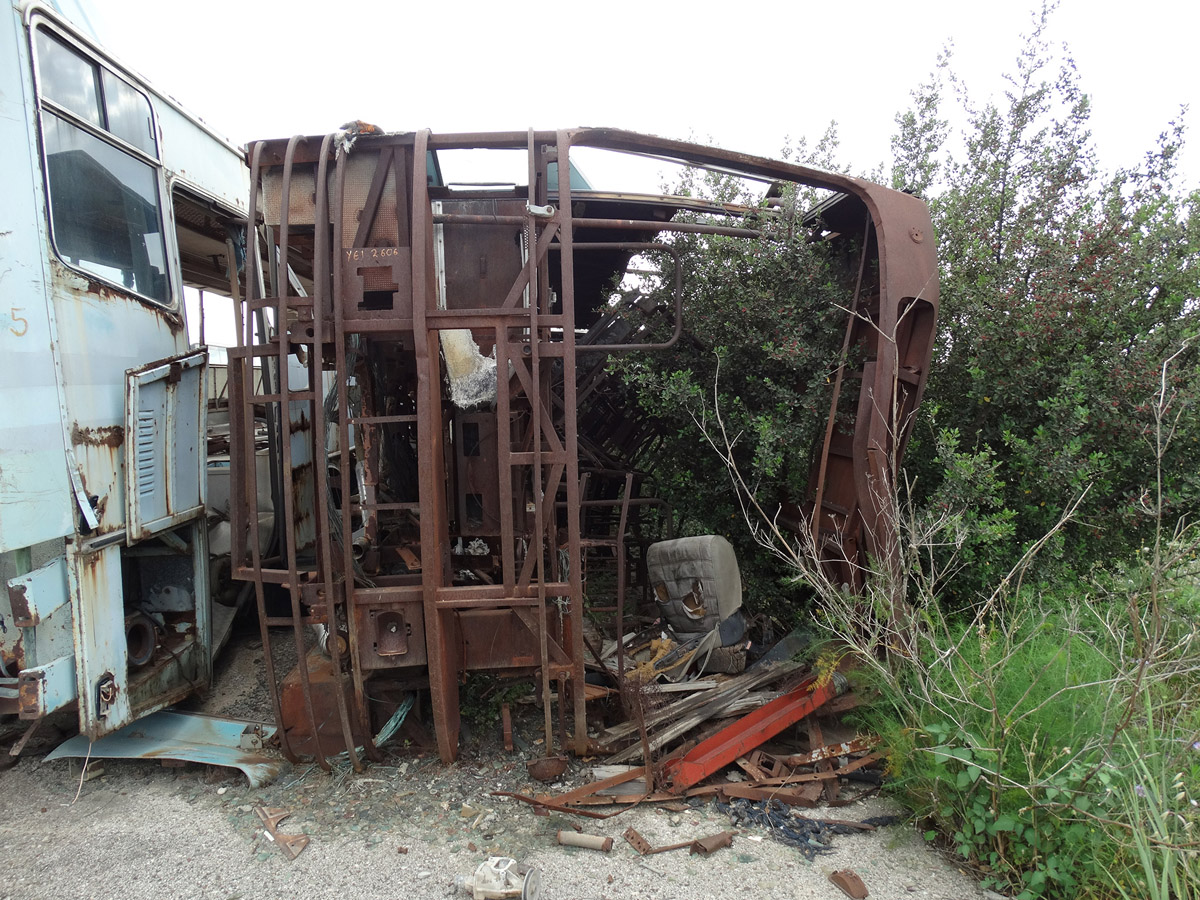 Grecja — Scrapped and abandoned buses