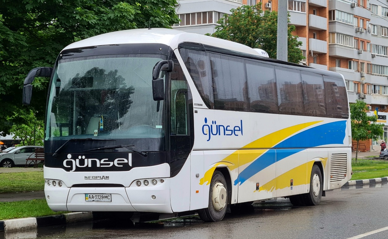 Киев, Neoplan P21 N2216SHD Tourliner SHD № AA 3328 MC