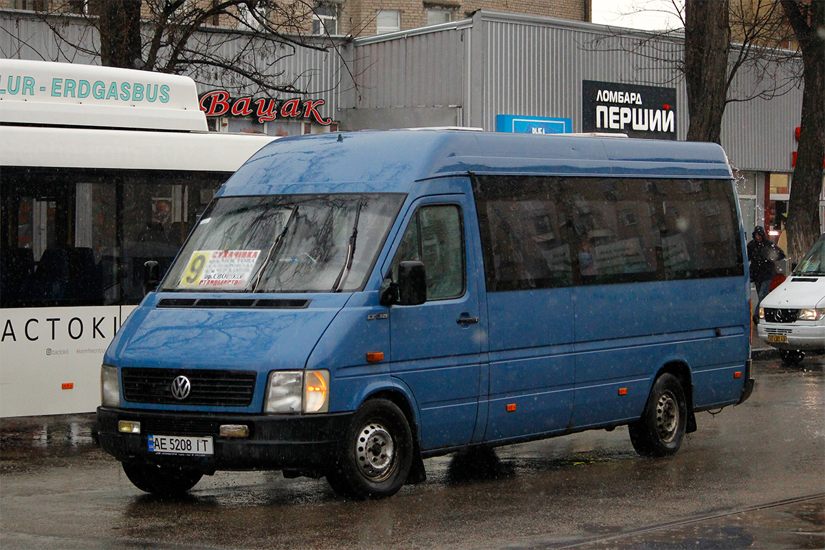 Днепропетровская область, Volkswagen LT35 № AE 5208 IT