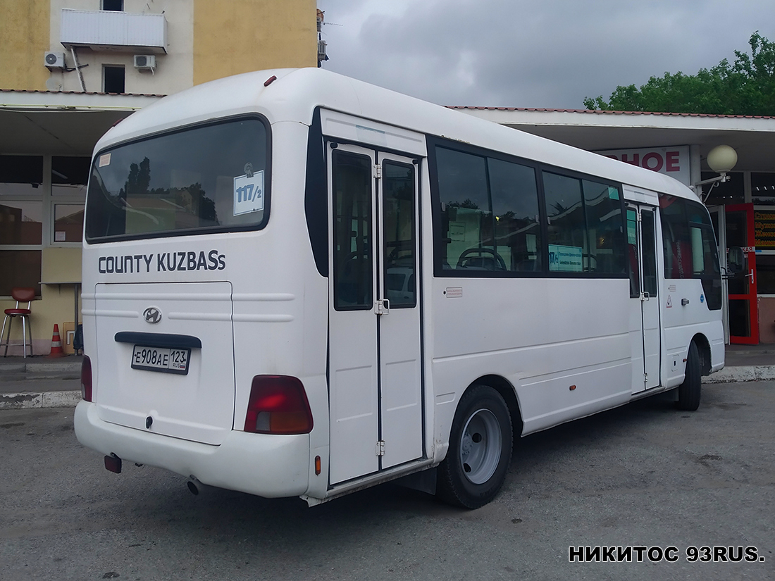 Krasnodar region, Hyundai County Kuzbass № Е 908 АЕ 123