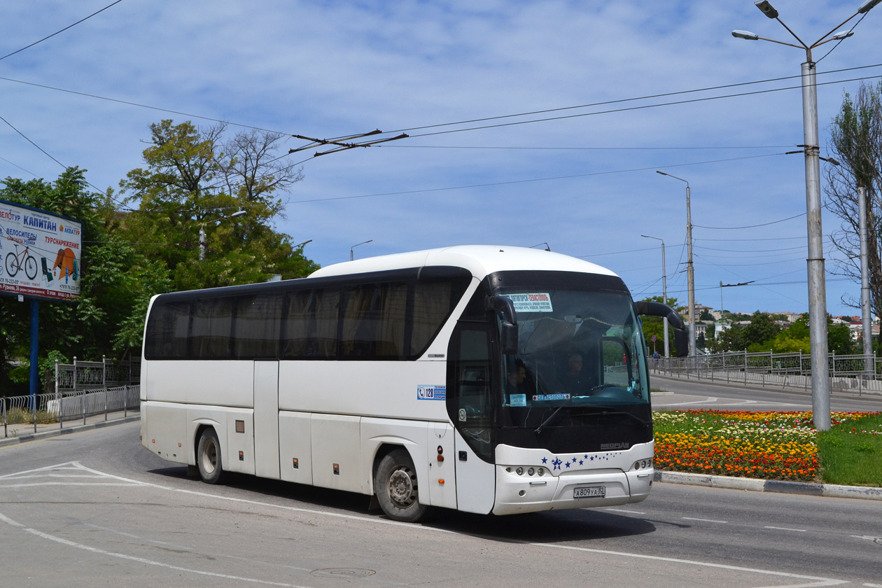 Республика Крым, Neoplan P21 N2216SHD Tourliner № А 809 УА 82