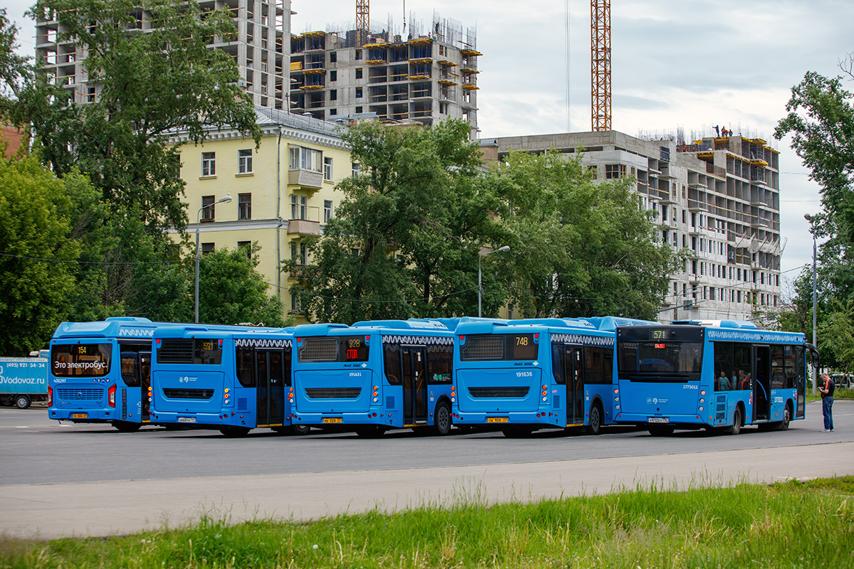 Moszkva — Bus stations