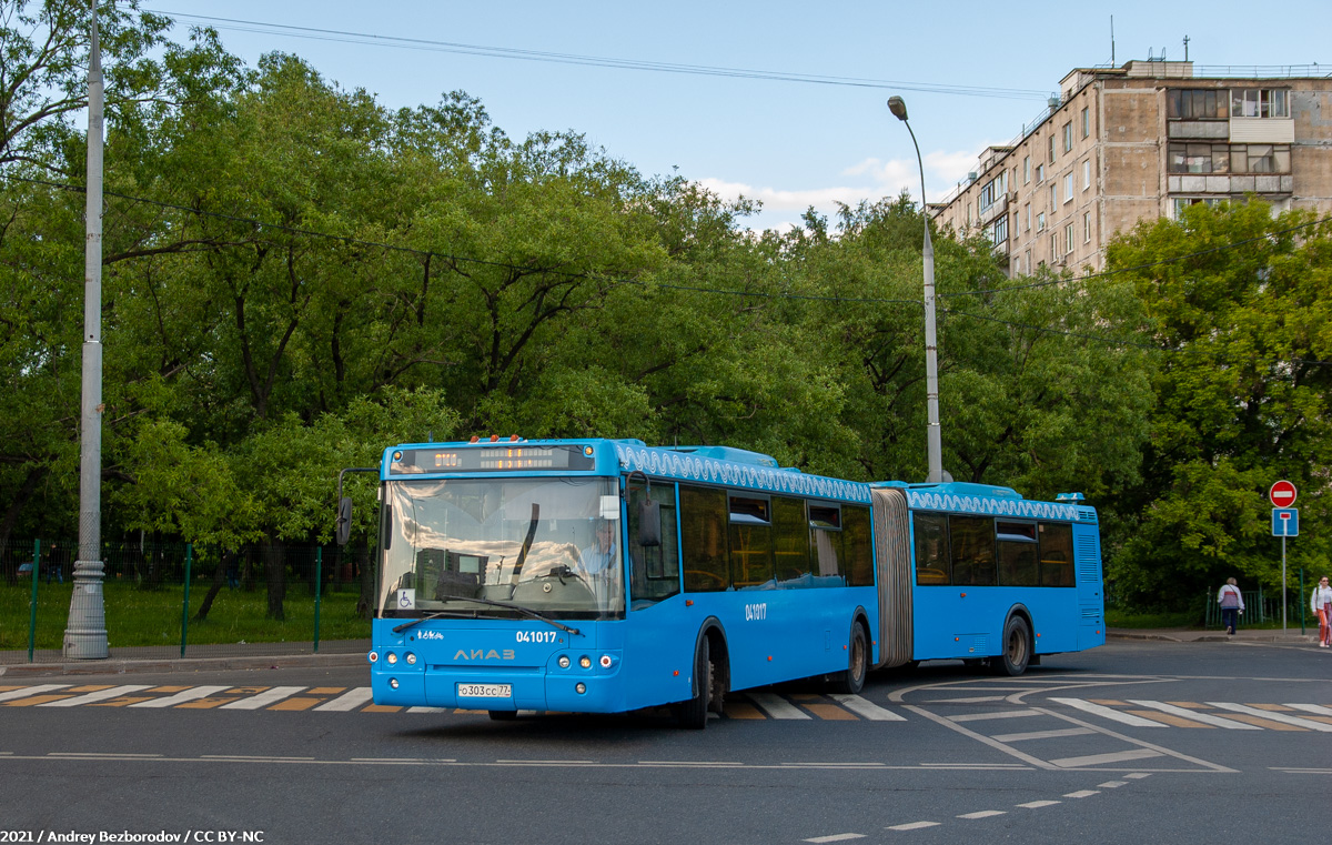 Москва, ЛиАЗ-6213.22 № 041017