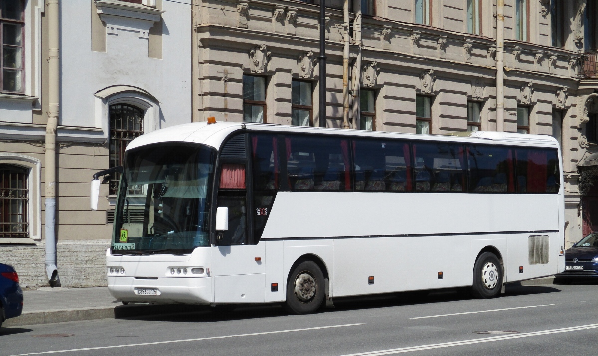 Petrohrad, Neoplan N316SHD Euroliner č. Е 893 ОО 174