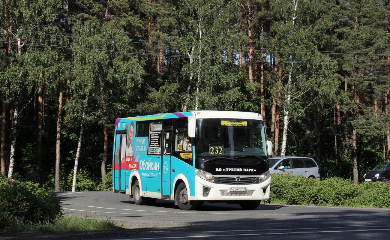 Sankt Peterburgas, PAZ-320435-04 "Vector Next" Nr. А 654 УХ 198