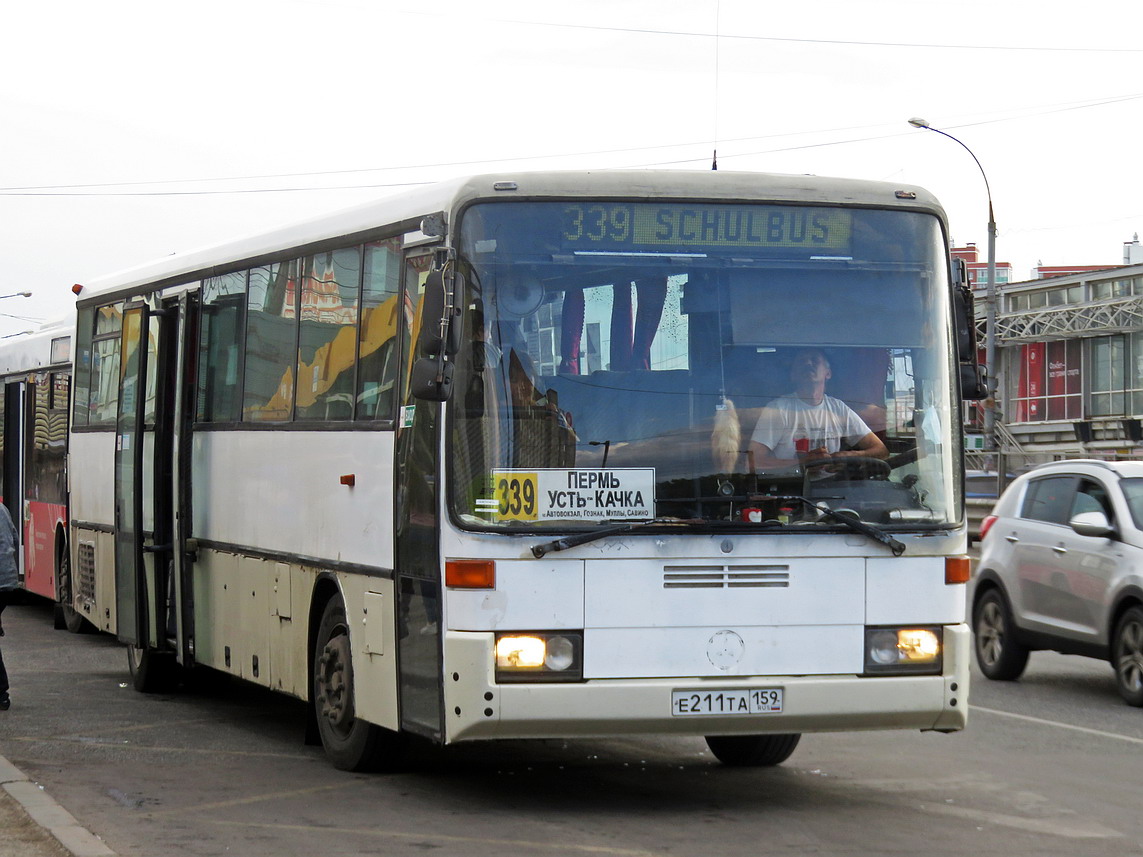 Kraj Permski, Mercedes-Benz O408 Nr Е 211 ТА 159