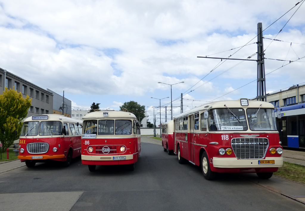 Польша, Jelcz 272 MEX № 341; Польша, San H01B № 86; Польша, Ikarus 620 № 118