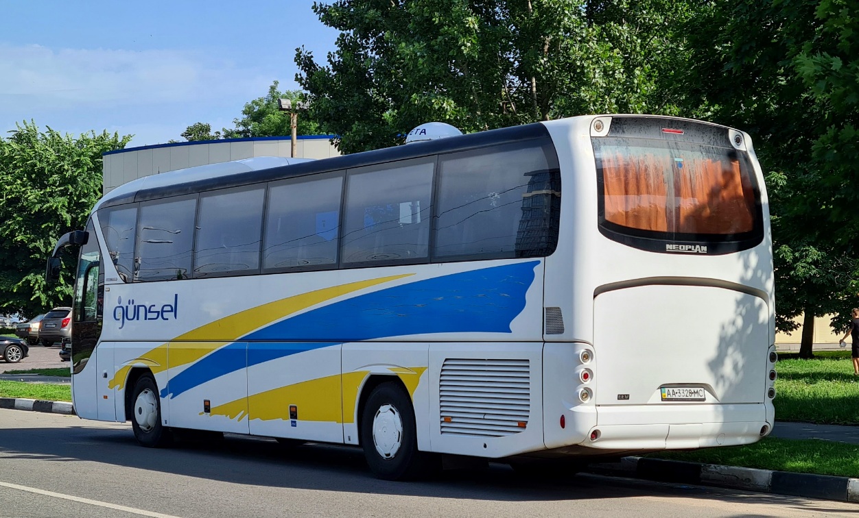 Киев, Neoplan P21 N2216SHD Tourliner SHD № AA 3328 MC