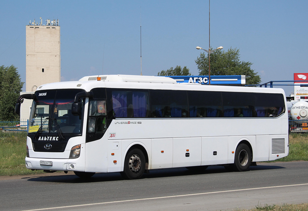 Татарстан, Hyundai Universe Space Luxury № Р 056 РР 116