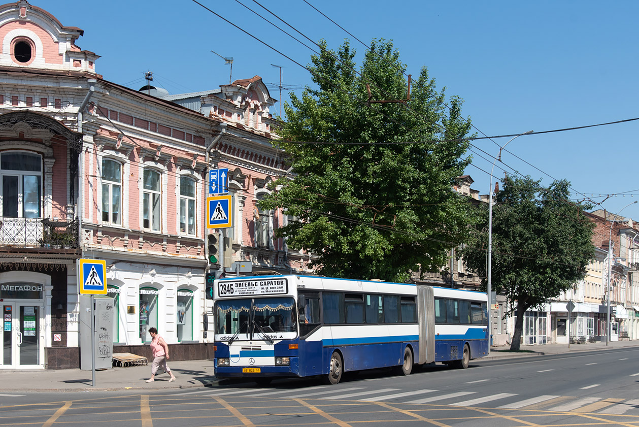 Saratov region, Mercedes-Benz O405G č. ВЕ 835 64