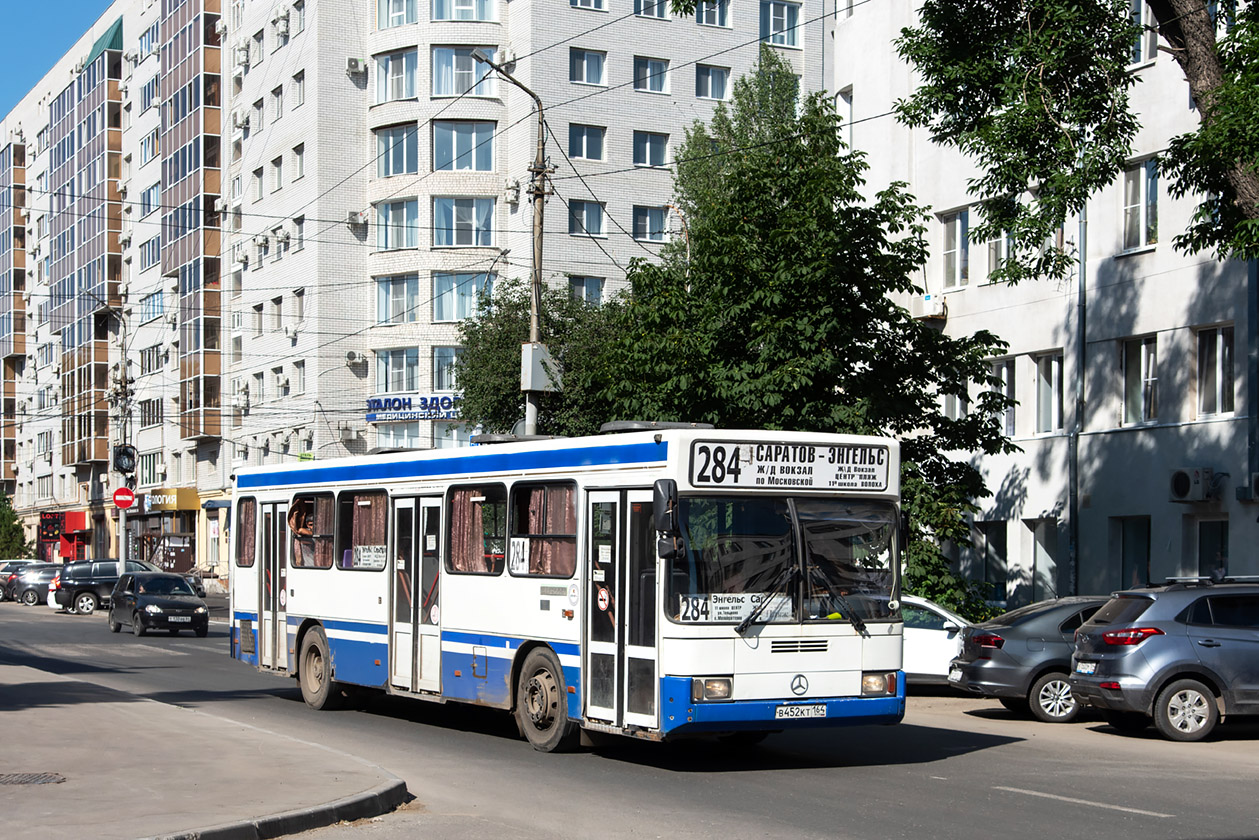 Саратовская область, ГолАЗ-АКА-5225 № В 452 КТ 164