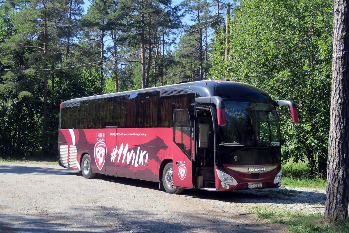 Латвия, IVECO Magelys PRO 12.2M № EZ-2525
