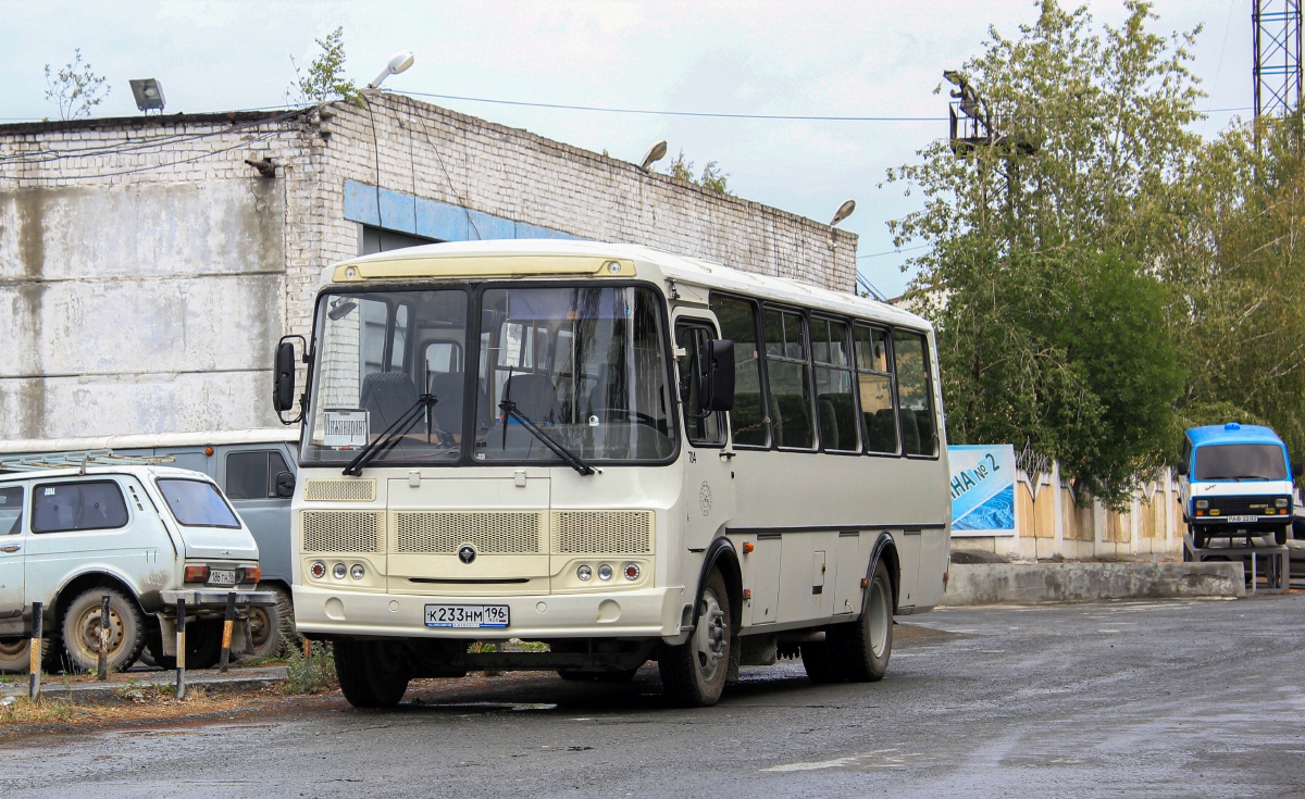 Свердловская область, ПАЗ-4234-04 № 704; Свердловская область, РАФ-22038-02 № ЕО 259 66