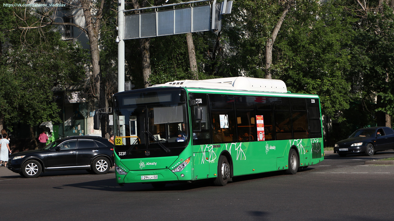 Алматы, Zhong Tong LCK6125HGAN № 3238