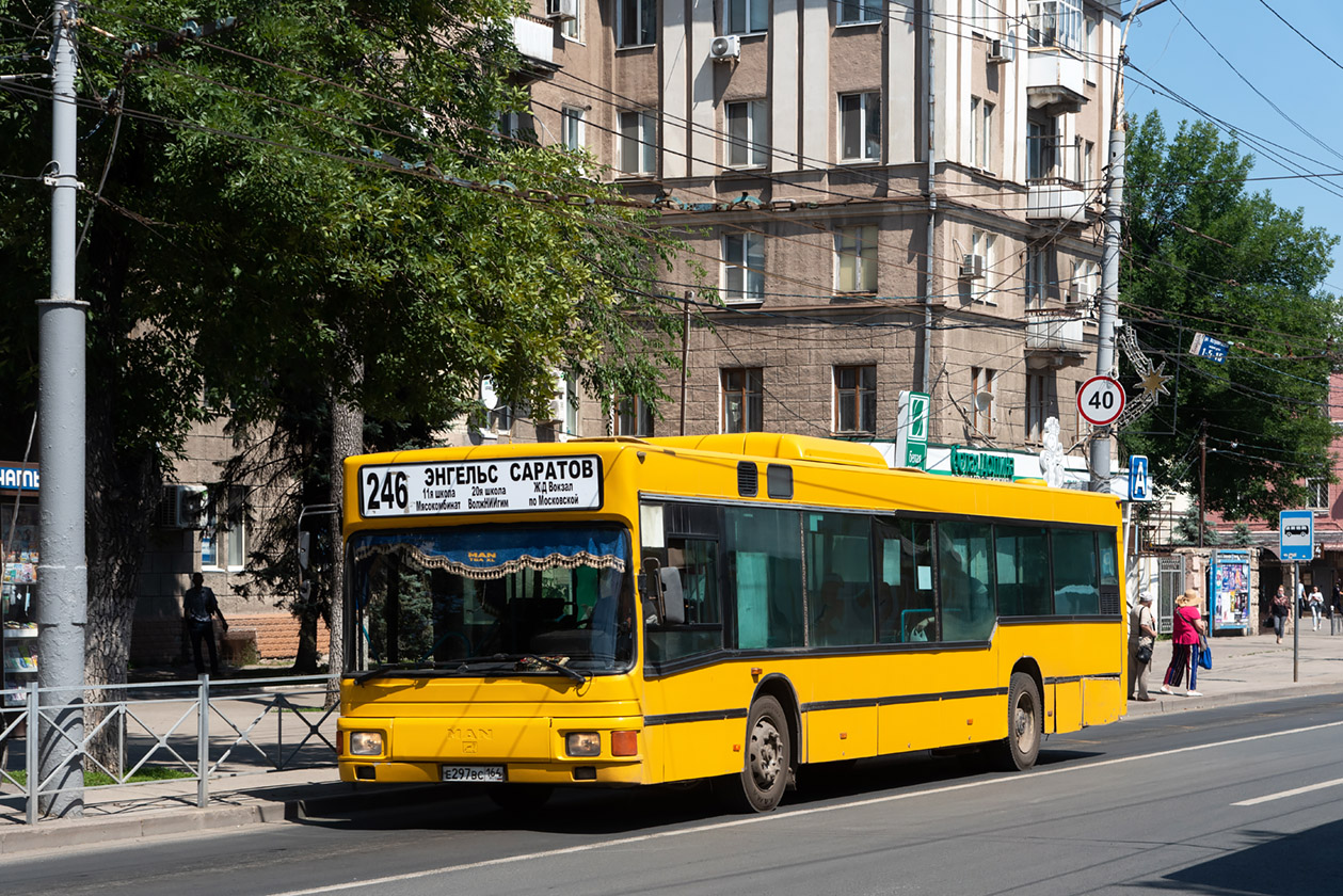 Saratov region, MAN A10 NL262 č. Е 297 ВС 164