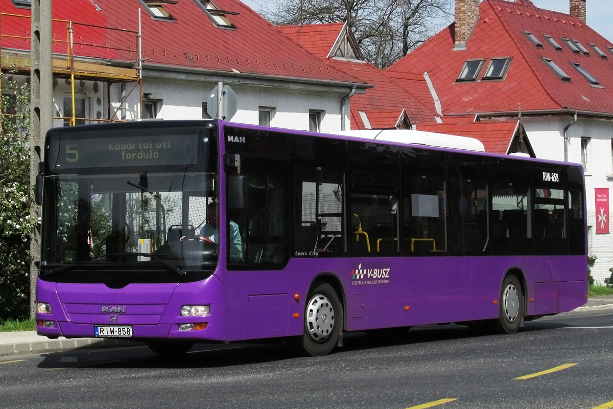 Węgry, MAN A21 Lion's City NL313 Nr RIW-858