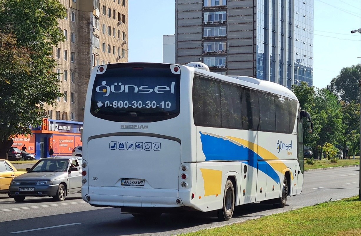 Киев, Neoplan P21 N2216SHD Tourliner SHD № AA 5728 KP