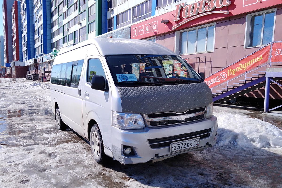 Саха (Якутия), Toyota HiAce TRH223L № В 372 КК 14