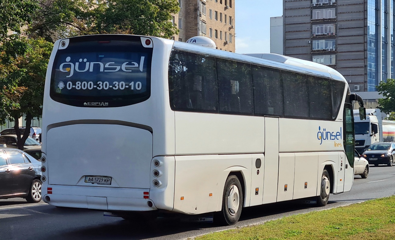 Киев, Neoplan P21 N2216SHD Tourliner SHD № AA 5729 KP