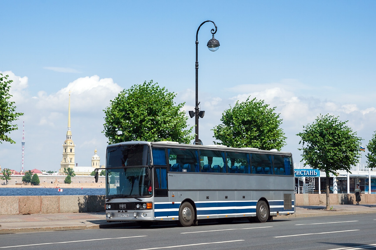 Санкт-Петербург, Van Hool T815 Acron № К 979 РА 178