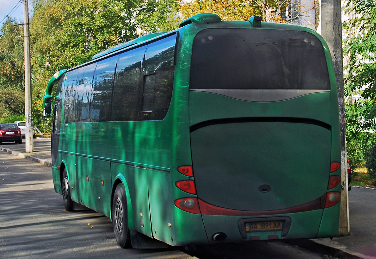 Киев, Yutong ZK6100HB № AA 1891 AA