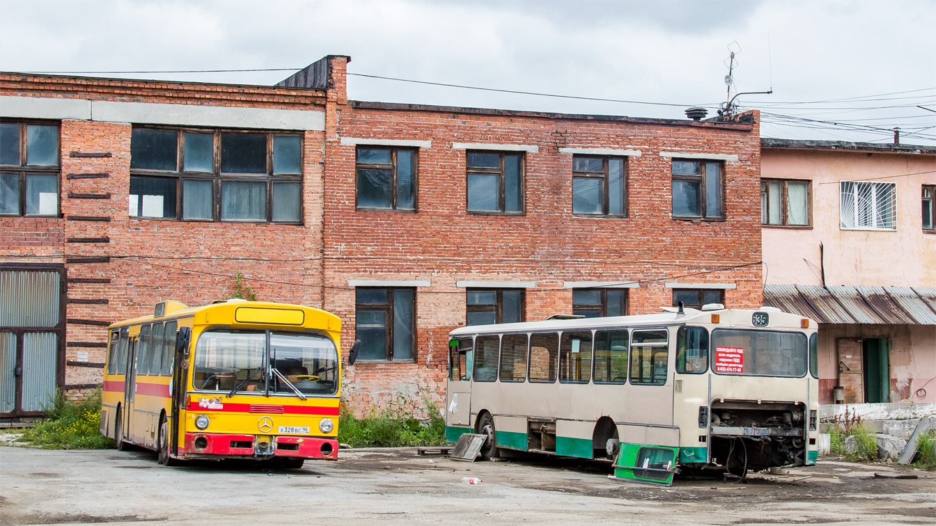 Свердловская область, Mercedes-Benz O305 № Х 328 ВС 96; Свердловская область, Mercedes-Benz O305 № А 798 ХН 196