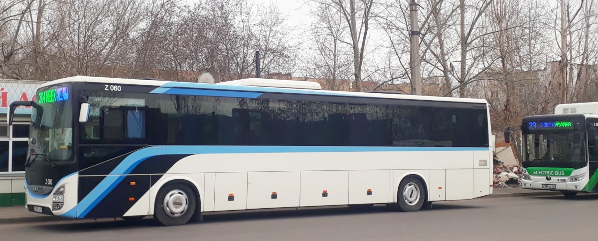 Астана, IVECO Crossway LINE 13M (СарыаркаАвтоПром) № Z060