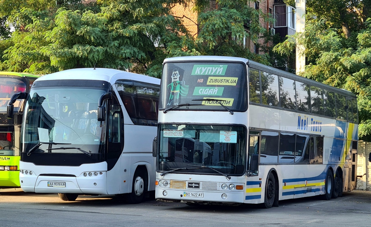 Тернопольская область, Van Hool TD827 Astromega № BO 1622 AT; Киев, Neoplan P21 N2216SHD Tourliner SHD № AA 9078 KA