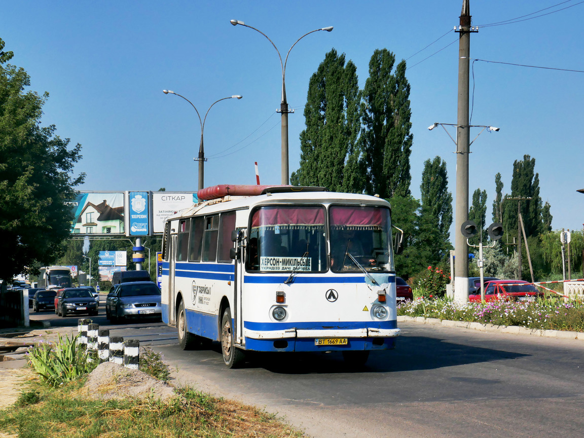 Херсонская область, ЛАЗ-695Н № BT 1669 AA