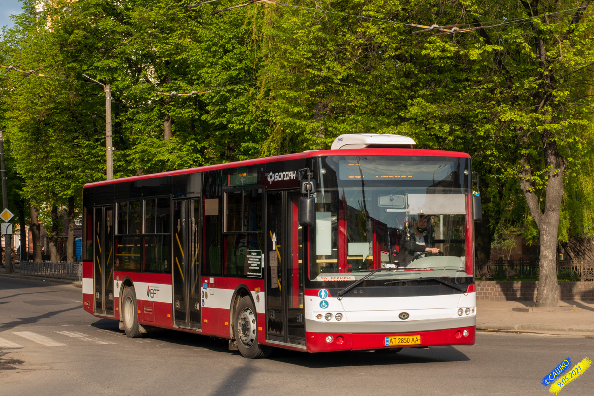 Ивано-Франковская область, Богдан А70132 № AT 2850 AA