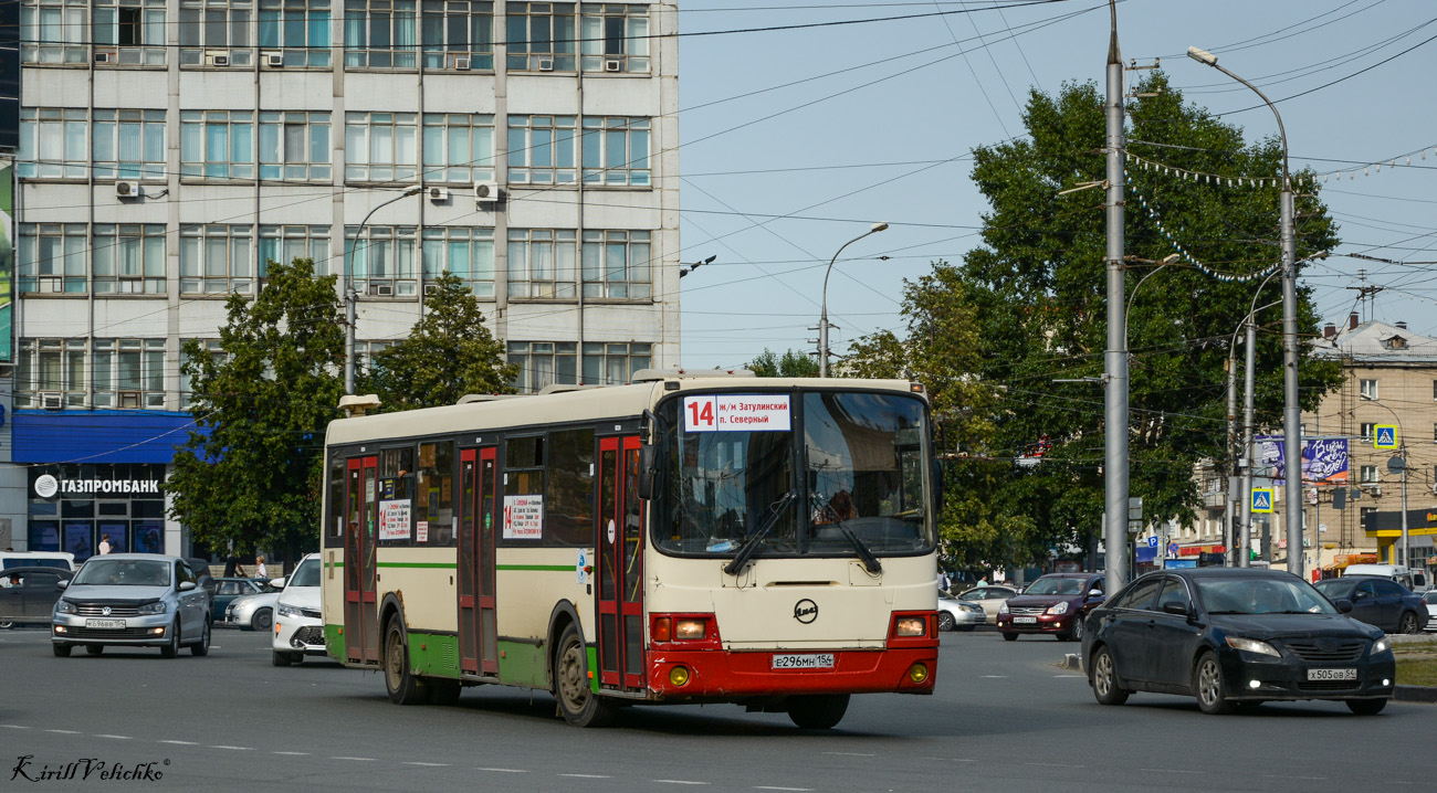 Новосибирская область, ЛиАЗ-5256.53 № Е 296 МН 154