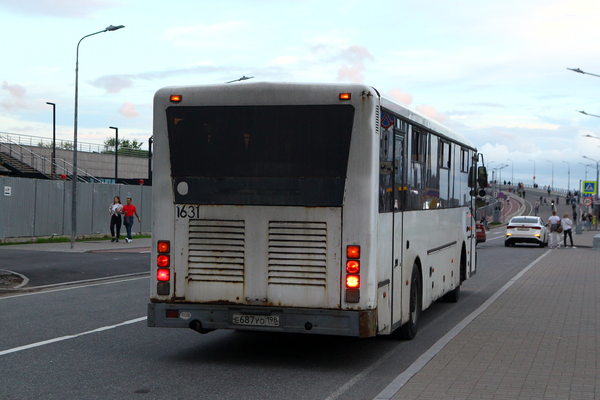 Санкт-Петербург, Волжанин-52702-10-02 № Е 687 УО 198