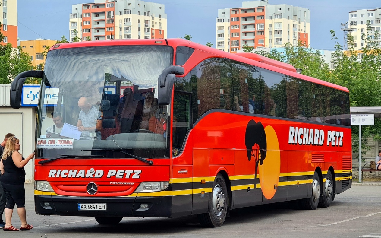 Харьковская область, Mercedes-Benz Tourismo II L 17RHD № AX 6841 EH