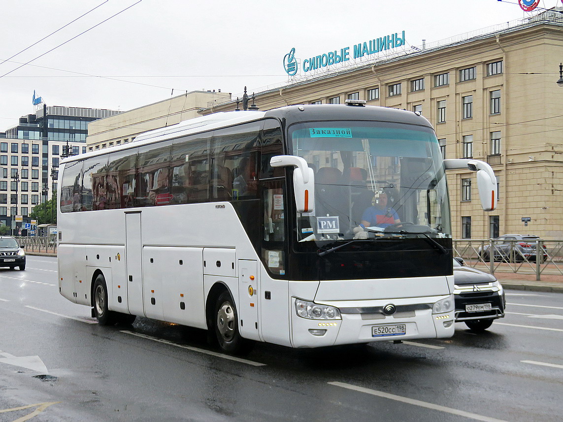 Санкт-Петербург, Yutong ZK6122H9 № Е 520 СС 198