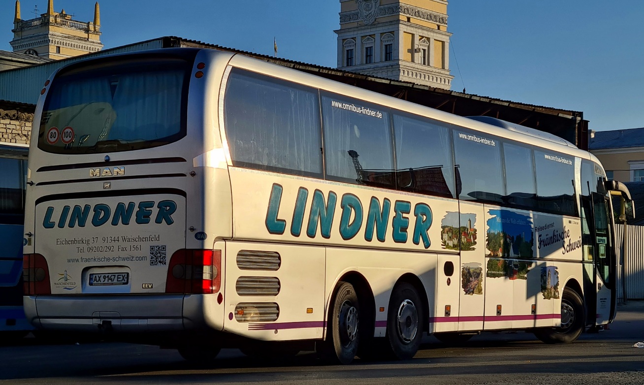 Kharkov region, MAN R09 Lion's Coach C RHC444 C sz.: AX 9147 EX